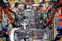 Trung Quốc xây dựng nhà máy sử dụng robot thay thế toàn bộ công nhân