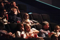 Bộ trưởng Văn hóa Nga kêu gọi đánh thuế vào phim Hollywood