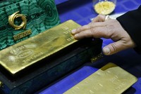 Giá vàng ngày 25/11: Không có lực đẩy dù máy bay... rơi!