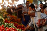 Các lệnh cấm vận đối với Thổ Nhĩ Kỳ có thể khiến giá cả hàng hóa tại Nga tăng thêm 0,4 điểm phần trăm kể cuối năm nay cho tới đầu năm 2016