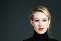 Elizabeth Holmes vừa bị Forbes gạch tên khỏi danh sách tỷ phú