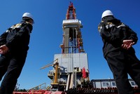 Thỏa thuận của OPEC chỉ làm tăng giá dầu mỏ ngắn hạn