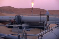 Căng thẳng vì Qatar, giá dầu bật tăng trở lại