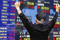 Nếu tin chuyên gia, thì mua cổ phiếu châu Á