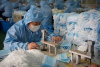 Trung Quốc yêu cầu dốc toàn lực sản xuất khẩu trang