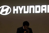 Biến động thị trường giúp đại gia Hàn Quốc thuận lợi chuyển giao quyền lực