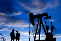 Bloomberg: Giá dầu âm 100 USD/thùng cũng không bất ngờ