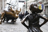 Chứng khoán đã làm hết sức, tương lai chờ đợi kinh tế chuyển mình