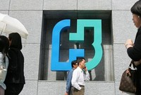 Hiểu thế nào khi quỹ ETF vẫn được lập mới với hàng trăm triệu USD, khối ngoại lại bán ròng mạnh?