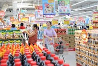 Hơn 100 hồ sơ đang tồn đọng ở Bộ Công thương liên quan tới cấp phép bán lẻ