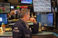 Khối ngoại mua ròng trở lại trên HNX trong tháng 9