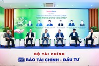 Phiên thảo luận tại Hội thảo “Chính sách tín dụng và thị trường carbon: Khơi thông dòng vốn xanh”. Ảnh: Chí Cường