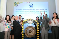 Nhiều nụ cười tại phiên giao dịch khai xuân 