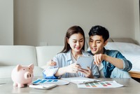 Báo Đầu tư Chứng khoán xuất bản Chuyên đề Toàn cảnh thị trường bảo hiểm