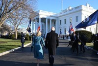 Chưa hết tuần trăng mật, thị trường tài chính đã thở phào với Tổng thống Biden