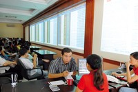 Theo chân khối ngoại, tự doanh cũng bán ròng mạnh tuần qua