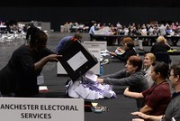 Khả năng tiến hành trưng cầu dân ý lần hai rất xa vời (Ảnh: Sputnik)