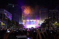 Màn đếm ngược “ngọt ngào” trên phố đi bộ Nguyễn Huệ