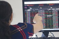 Bàn tròn chứng khoán: Chiến lược “Buy & hold”