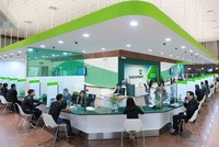 Giá cổ phiếu tăng cao, Phó tổng giám đốc muốn thoái bớt vốn tại Vietcombank (VCB)