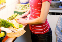 Những thói quen xấu gây chấn thương cột sống người Việt hay mắc phải