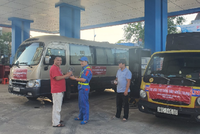 PVOIL hỗ trợ xăng dầu cho xe cứu trợ đồng bào bị ảnh hưởng lũ lụt ở miền Trung