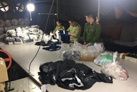 Phát hiện cơ sở quần áo "nhái" thương hiệu Adidas”, “Nike”, “Lacoste”, “Burberry tại Hà Nam