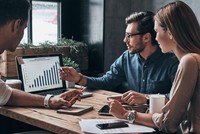 Khối ngoại giao dịch sôi động cổ phiếu chứng khoán, bán ròng đột biến gần 500 tỷ đồng trong phiên 6/2