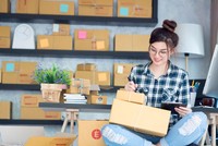 Sự kiện chứng khoán đáng chú ý ngày 2/12