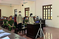 Các bị cáo tại tòa.