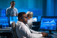 Khối ngoại mua ròng gần 700 tỷ đồng trong phiên cuối năm 2025