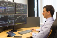 Chứng khoán phái sinh: Thử thách cuối năm