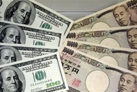 Đồng Yên giảm xuống mức thấp nhất trong hơn 2 thập kỷ