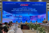 Phát huy vai trò lãnh đạo của Đảng trong phát triển kinh tế nhanh, bền vững