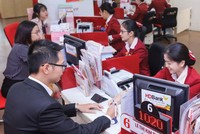 ATC "đẩy" cổ phiếu VCB về đáy 7 tháng, HDB lập mức giá cao nhất năm