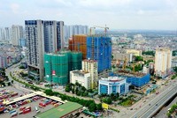 JLL nhận định, lượng căn hộ bán ra tại Hà Nội sẽ tăng mạnh từ nay đến cuối năm 2017.
