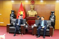 Thứ trưởng Bộ Công Thương Đỗ Thắng Hải làm việc với Đại sứ Argentina tại Việt Nam, ông Luis Pablo Maria Beltramino.