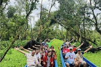 Chào thiên cảnh Trà Sư - điểm đến du lịch hấp dẫn.