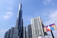 Giá thuê văn phòng trong khu vực trung tâm cao và diện tích trống ngày càng thấp.