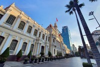 Đường phố TP.HCM thông thoáng trong ngày đầu thực hiện giãn cách xã hội