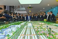 Lễ ra quân dự án Dragon Eden có sự tham gia của hơn 1.000 chuyên viên kinh doanh và các đối tác.