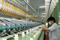 Việt Nam có thể kết thúc thời kỳ "dân số vàng" sơm hơn chục năm, và đối mặt với nguy cơ “chưa giàu đã già”