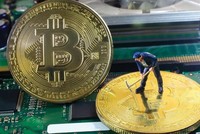 Theo quy định hiện hành, bitcoin và các loại tiền ảo tương tự không phải là phương tiện thanh toán hợp pháp tại Việt Nam