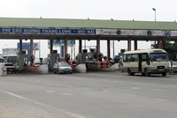 Dù không lưu thông vào tuyến đường tránh Vĩnh Yên nhưng toàn bộ phương tiện lưu thông trên tuyến đường Bắc Thăng Long qua xã Phú Cường, Sóc Sơn đều phải trả giá dịch vụ để hoàn vốn cho tuyến đường tránh Vĩnh Yên trên địa bàn tỉnh Vĩnh Phúc