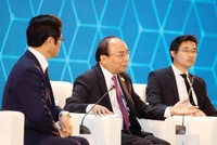 Thủ tướng Chính phủ Nguyễn Xuân Phúc trả lời câu hỏi của cộng đồng doanh nghiệp, nhà đầu tư tại VBS 2017