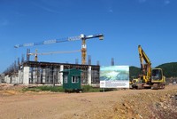 Sân bay Vân Đồn đang gấp rút hoàn thành để đón đầu sự xuất hiện của Đặc khu Vân Đồn. Ảnh: Đức Thanh.