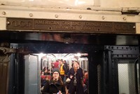 Chuyến tàu điện ngầm cổ kính ít người biết dưới lòng New York