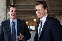 Anh em nhà Winklevoss đã có tài sản tỷ USD nhờ Bitcoin. Ảnh: AFP