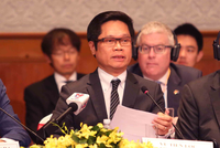 Ông Vũ Tiến Lộc
