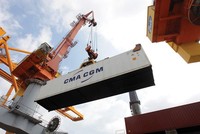 Thứ hạng của Việt Nam theo Chỉ số Năng lực logistics (LPI) đã giảm từ 48 (năm 2014) xuống 64 vào năm 2016